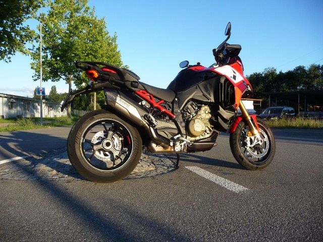 DUCATI Multistrada 1160 V4 Pikes Peak Enduro Moto nuova