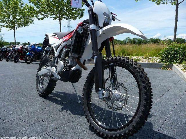 HUSQVARNA TE 310 Enduro Modèle de l'année dernière