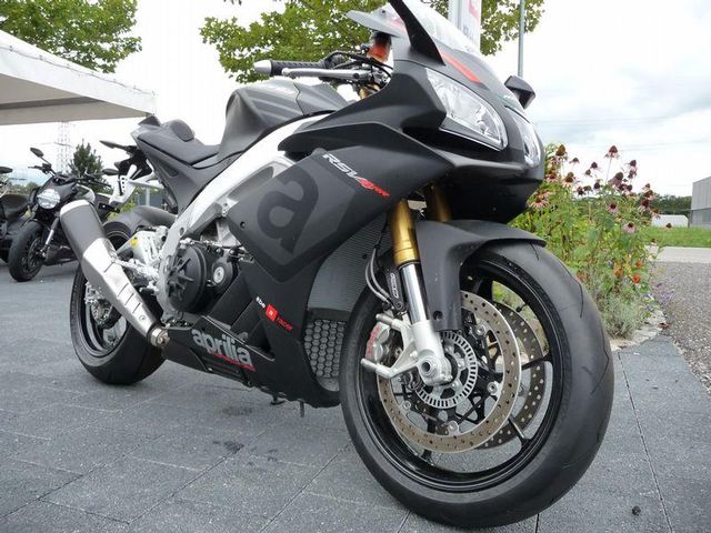 APRILIA RSV4 1000 RR Sport Neufahrzeug