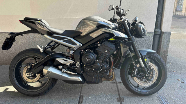 Used shop street triple