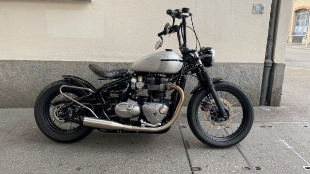 TRIUMPH Bonneville Bobber 1200 Retro Usato