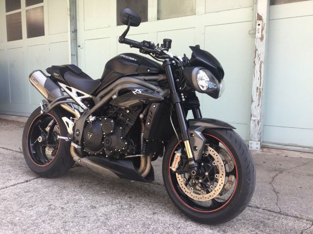 TRIUMPH Speed Triple 1050 RS Naked Usato