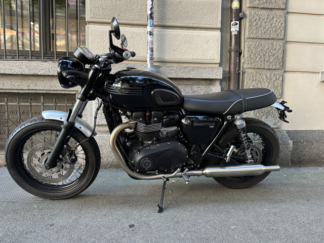 TRIUMPH Bonneville T100 Retro Usato