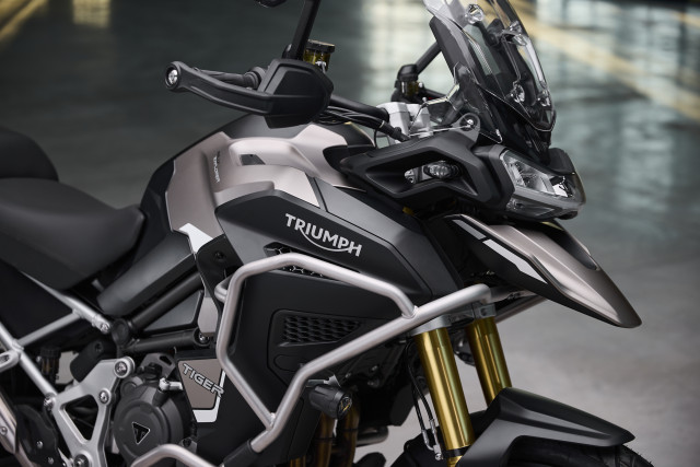 TRIUMPH Tiger 1200 Rally Explorer Enduro Moto nuova