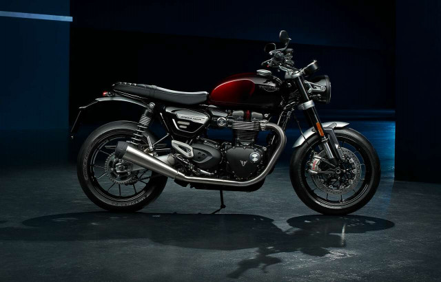 TRIUMPH Speed Twin 1200 Stealth Edition Retro Modello dimostrativo