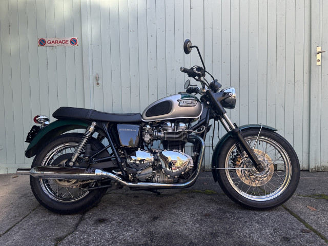 TRIUMPH Bonneville 800 Retro Usato