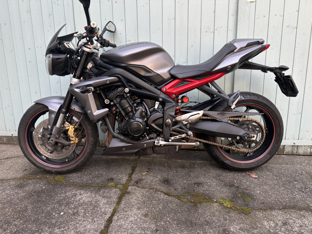 TRIUMPH Street Triple 675 R Naked Occasion